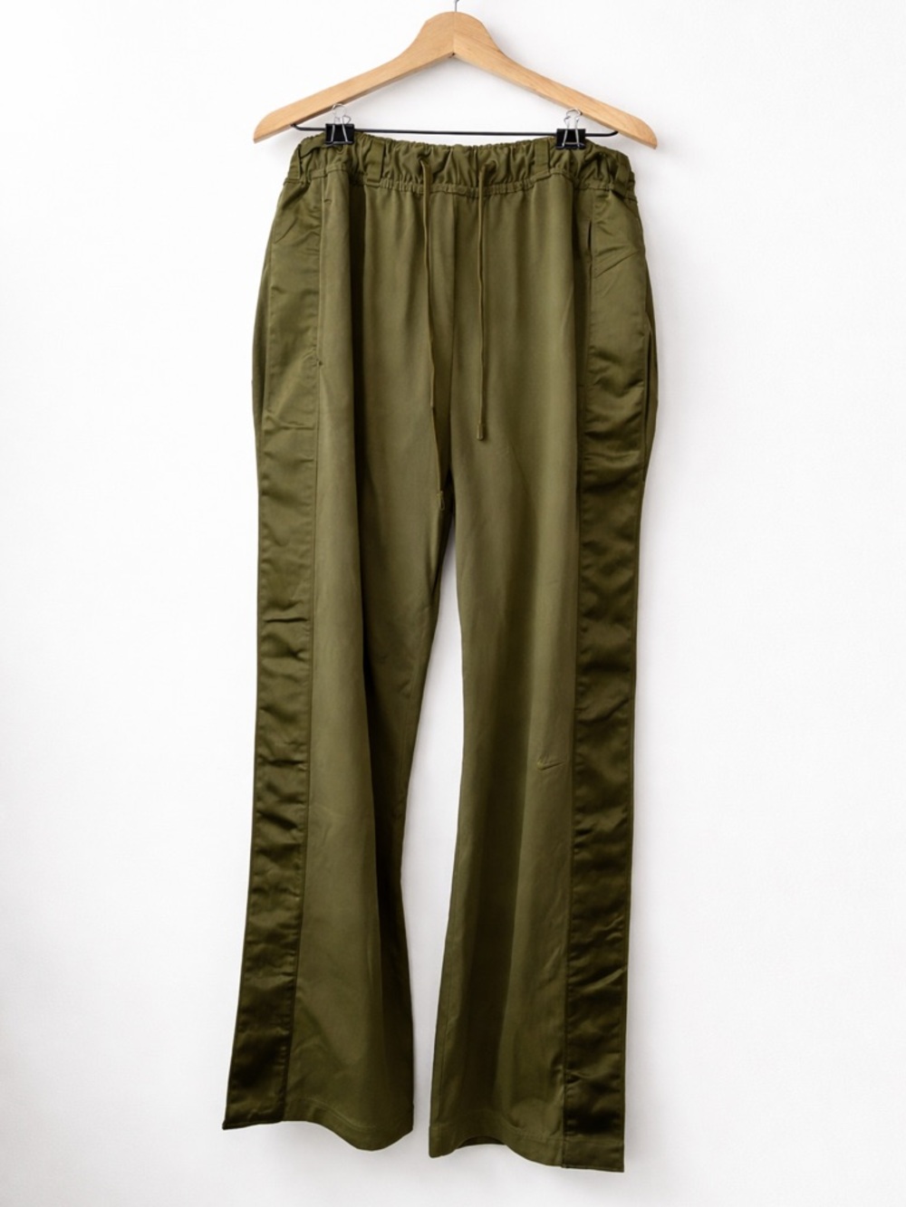 Nike Dri-FIT Devin Booker Pants Men’s M Olive Green Loose Fit Joggers NWT $135